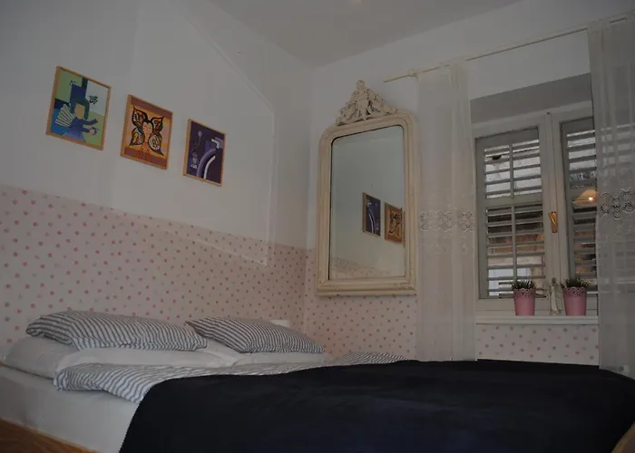 Lui * Μακάρσκα