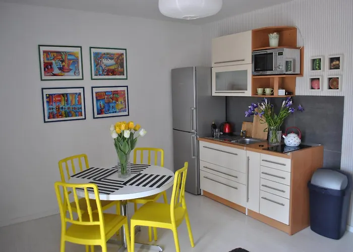 Lui Διαμέρισμα *