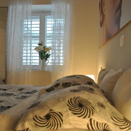 Lui Apartment Makarska