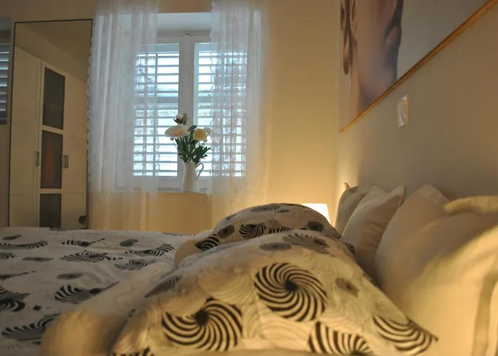 Lui Апартаменти Макарська